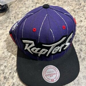 Snap Back Toronto Raptors Purple and Black Mitchel N Ness